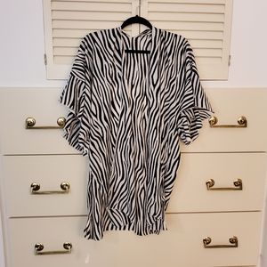 NWT Ladies L/XL Shrug